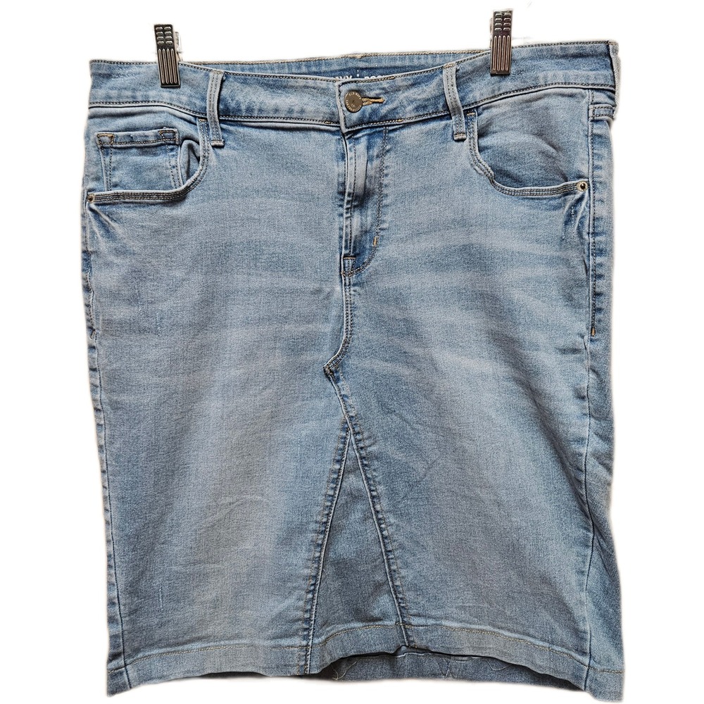 Old Navy Rockstar Mid-Rise Denim Pencil Skirt Light Wash Blue Size 16 Regular